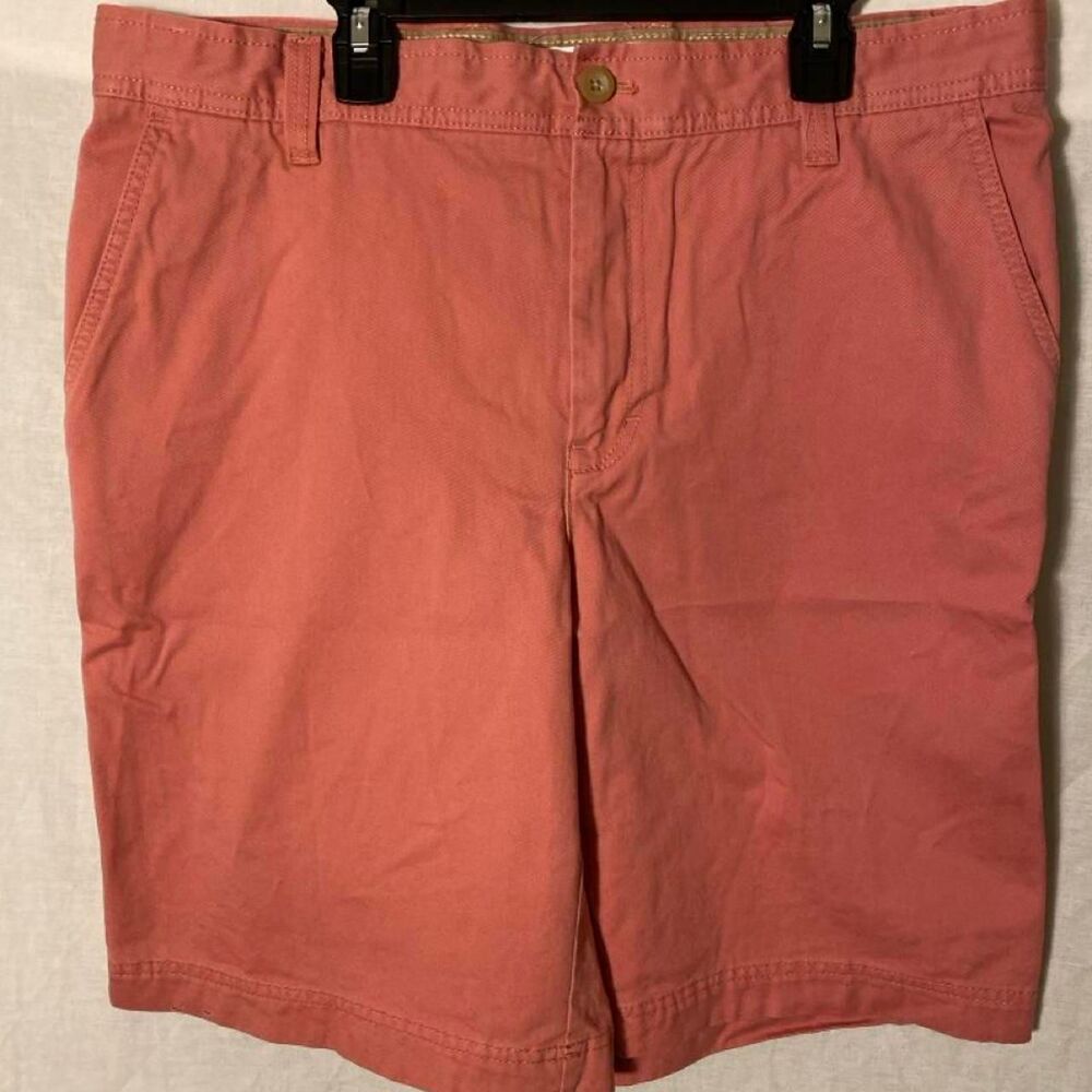 Izod Men's Pink and Orange Shorts